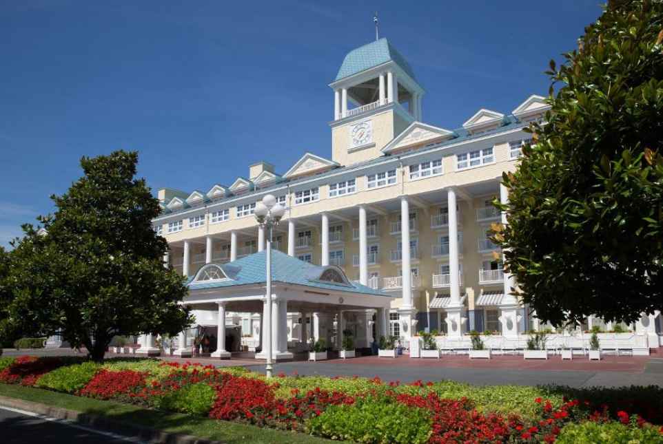 Disney Hotel Newport Bay Clubexterior Disney Hotel Newport Bay Club exterior
