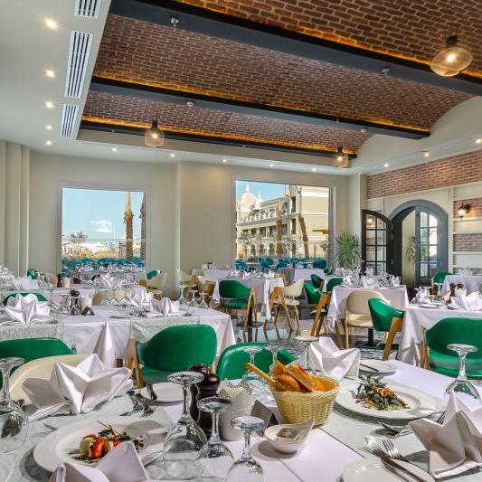 Titanic-Royal_restaurant.jpg
