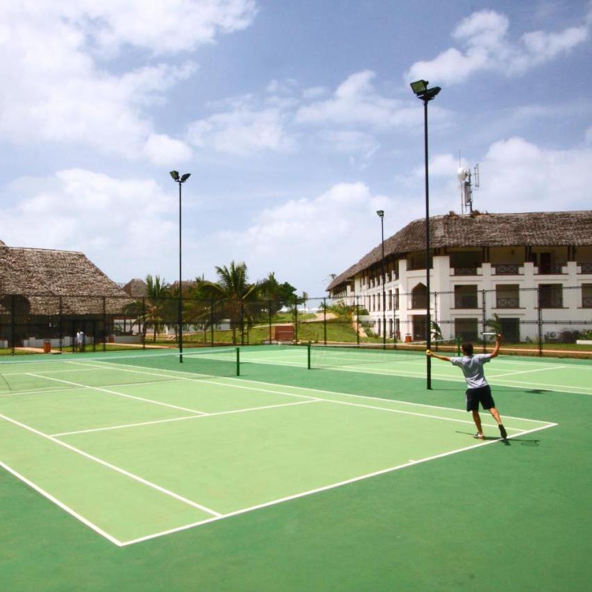 Sea Cliff Resort_teren de tenis.jpg