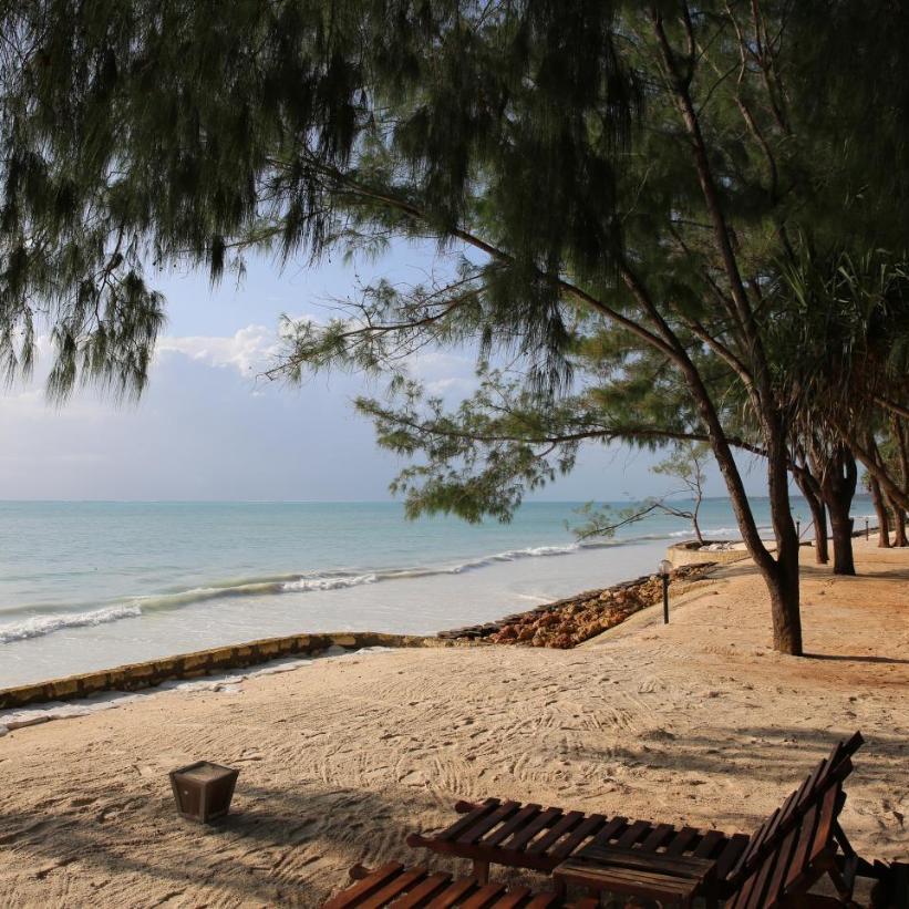 Sultan Sands Resort_plaja.jpg