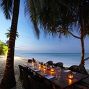 Sultan Sands Resort_cina pe plaja.jpg