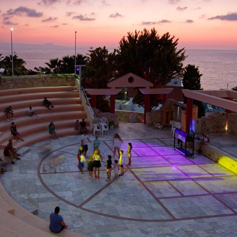 AMPHITHEATER_PRO_9395_3001.jpg