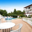 Vila Alissia piscina exterioara.jpg