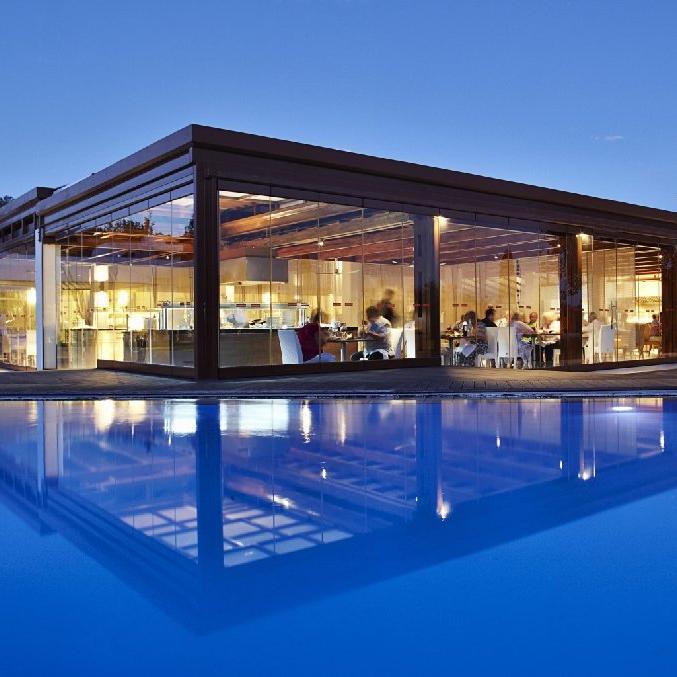 Skiathos Princess piscina by night.jpg