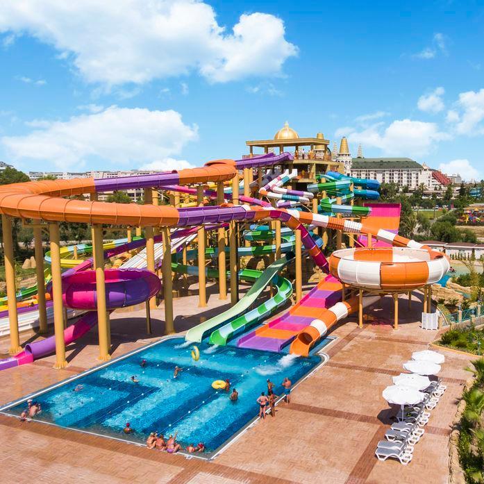 Delphin Be Grand aquapark1.jpg