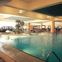 Adams Beach piscina interioara.jpg