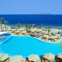 Xperince Sea Breeze Resort piscina.jpg
