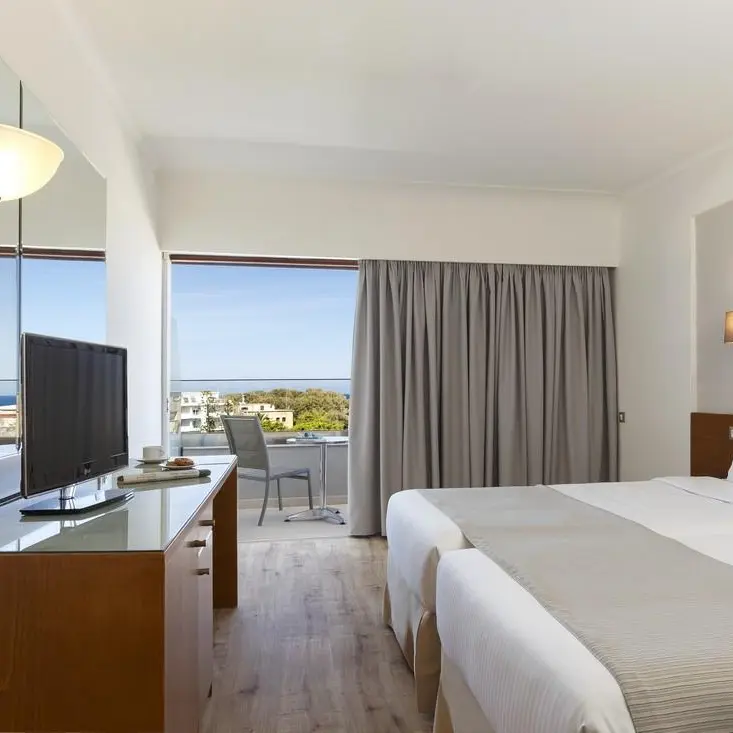 double_part_sea_view_1486.webp