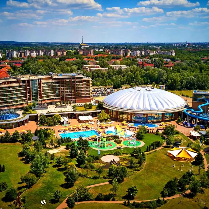 Aquaworld resort overview 1.webp