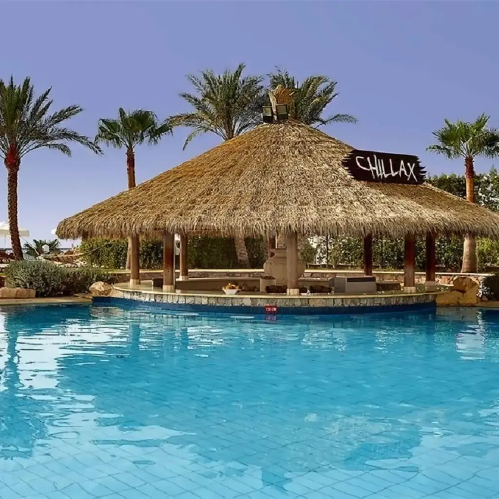 Safir Sharm piscina exterioara chillax.webp