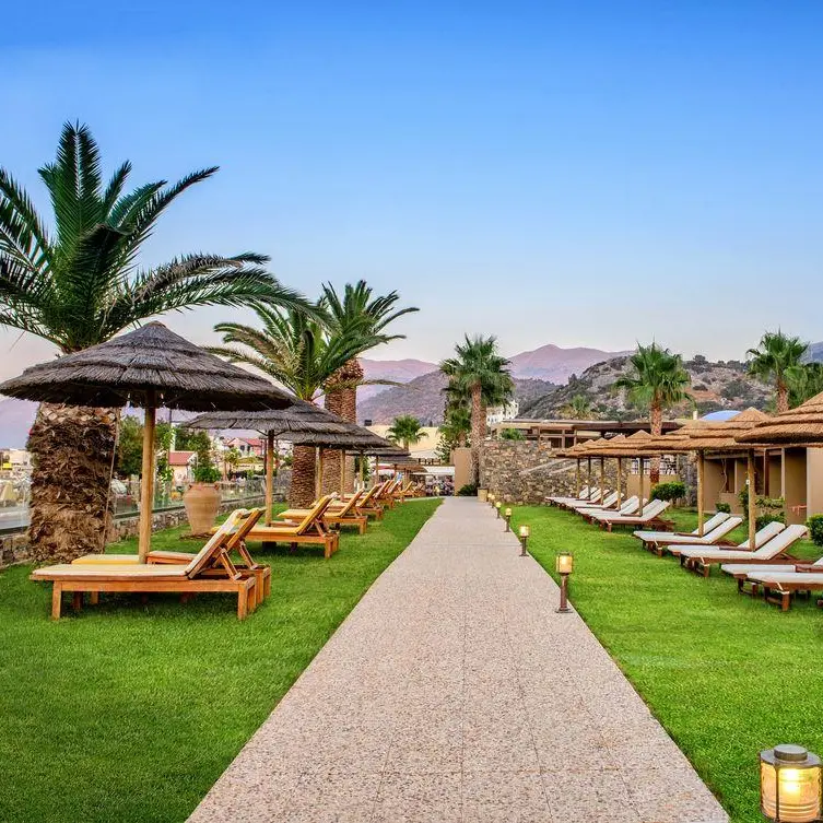 Blue_Sea_Beach_-_Beachfront_Sunbeds_1_3848.webp
