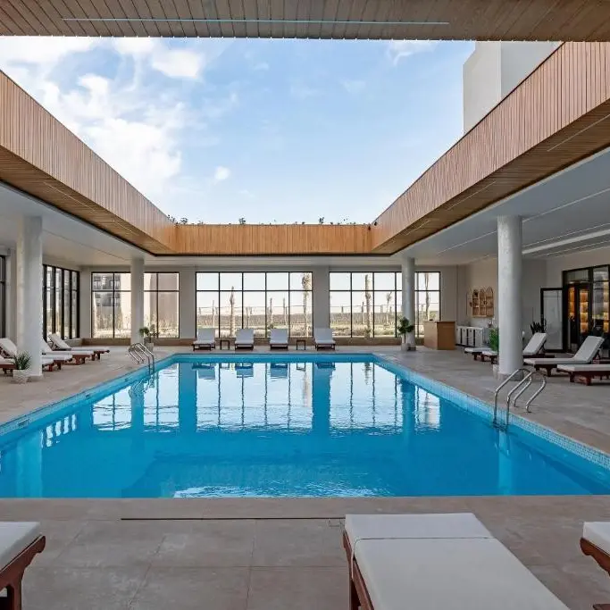 Sentido Naga Bay piscina interioara.webp