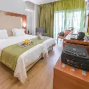 Polis Grand camera dubla.webp
