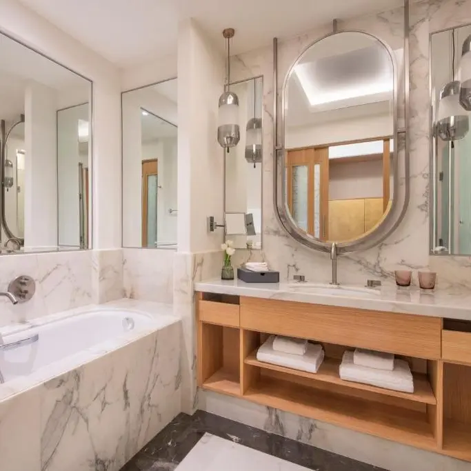 St Regis camera grand deluxe baie.webp