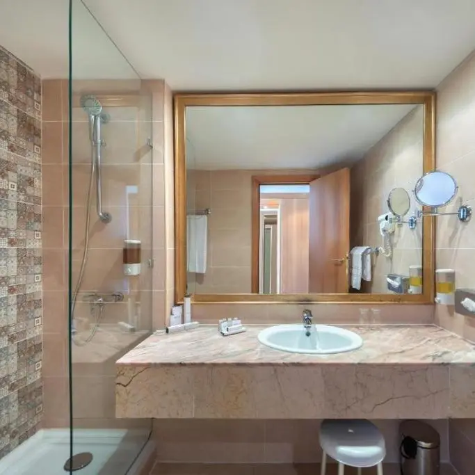 Marhaba Palace baie.webp