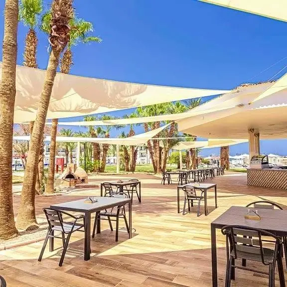 Amarina vedere spre plaja.webp