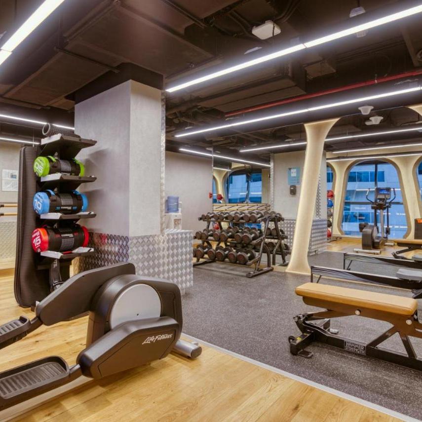 Millenium Place Dubai Marina fitness room.jpg