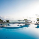 Creta Maris piscine exterioare.jpg