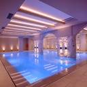 Cooks Club piscina interioara.jpg